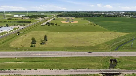 2305 15th Avenue N Moorhead MN 56560