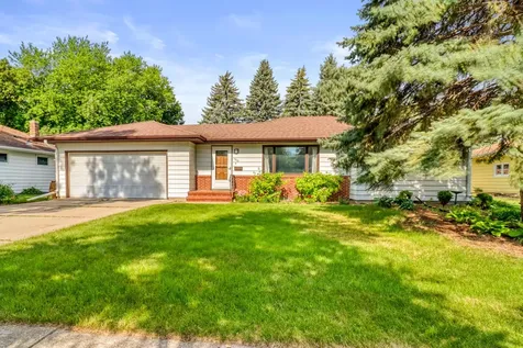 1613 16th Street S Moorhead MN 56560