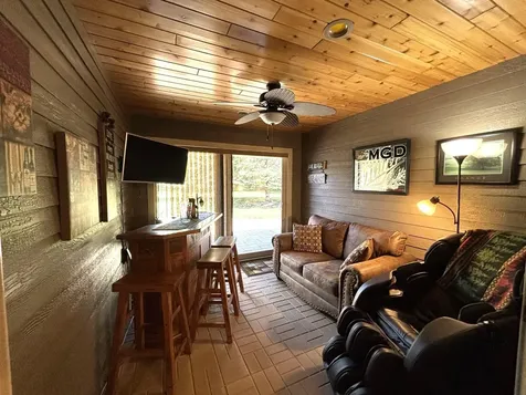 3807 N Eagle Road Willmar MN 56201