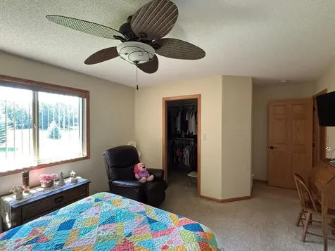 3807 N Eagle Road Willmar MN 56201