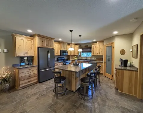 3807 N Eagle Road Willmar MN 56201