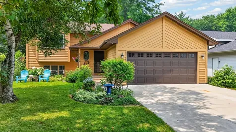13116 Court Place Burnsville MN 55337