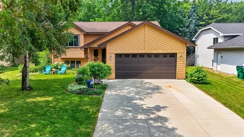 13116 Court Place Burnsville MN 55337