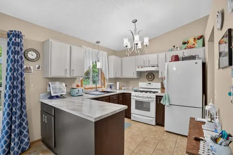 13116 Court Place Burnsville MN 55337