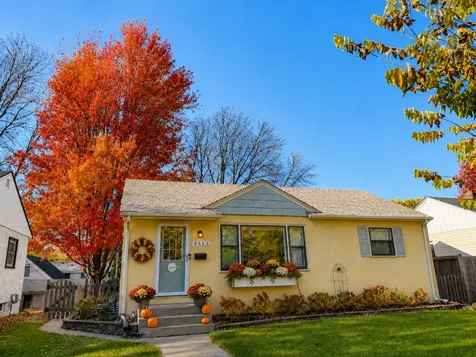 4313 Grimes Avenue N Robbinsdale MN 55422