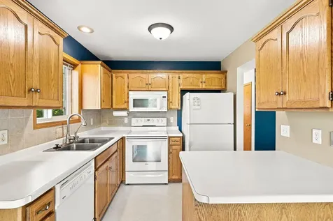 747 Louisiana Street NW Hutchinson MN 55350