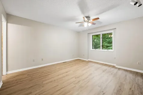 460 Oakhill Road Chaska MN 55318
