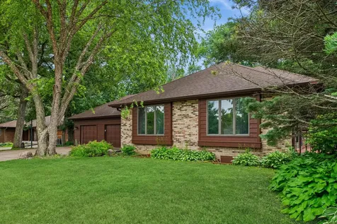 460 Oakhill Road Chaska MN 55318