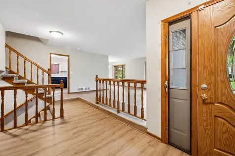 460 Oakhill Road Chaska MN 55318