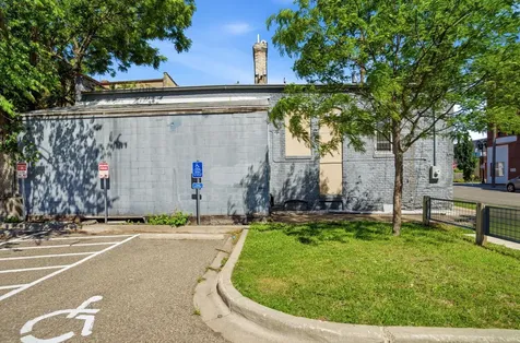 871 Payne Avenue Saint Paul MN 55130