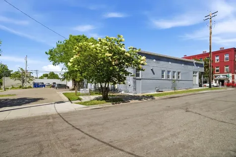 871 Payne Avenue Saint Paul MN 55130
