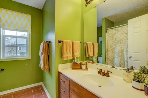 1634 Woodlynn Avenue Maplewood MN 55109
