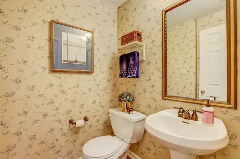 1634 Woodlynn Avenue Maplewood MN 55109
