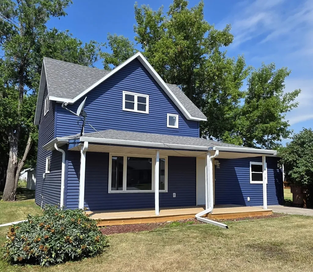 416 Franklin Avenue Larimore ND 58251