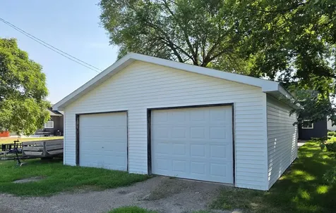 416 Franklin Avenue Larimore ND 58251