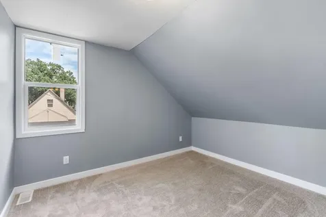 654 Winslow Avenue Saint Paul MN 55107