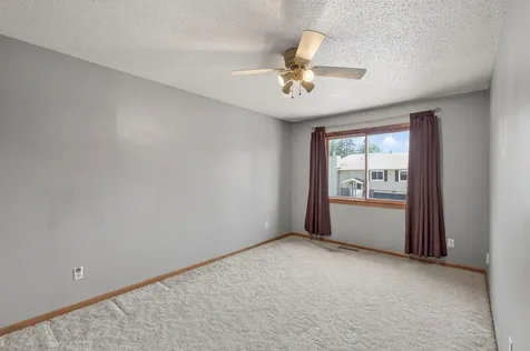 3915 Gershwin Avenue N Oakdale MN 55128