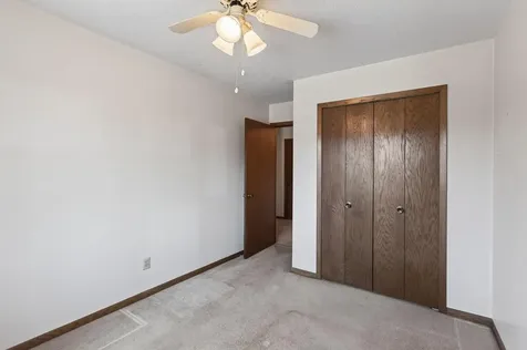 3915 Gershwin Avenue N Oakdale MN 55128