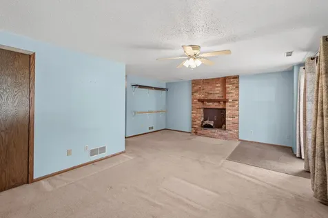 3915 Gershwin Avenue N Oakdale MN 55128