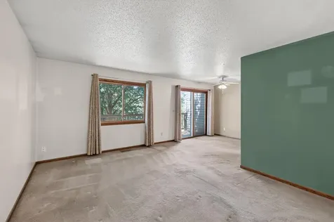 3915 Gershwin Avenue N Oakdale MN 55128