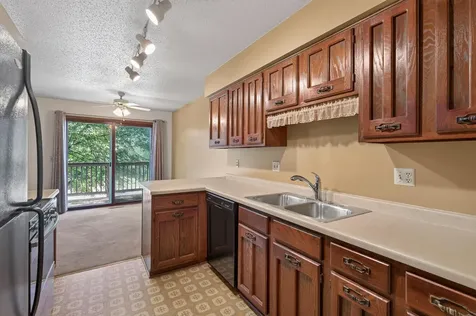 3915 Gershwin Avenue N Oakdale MN 55128