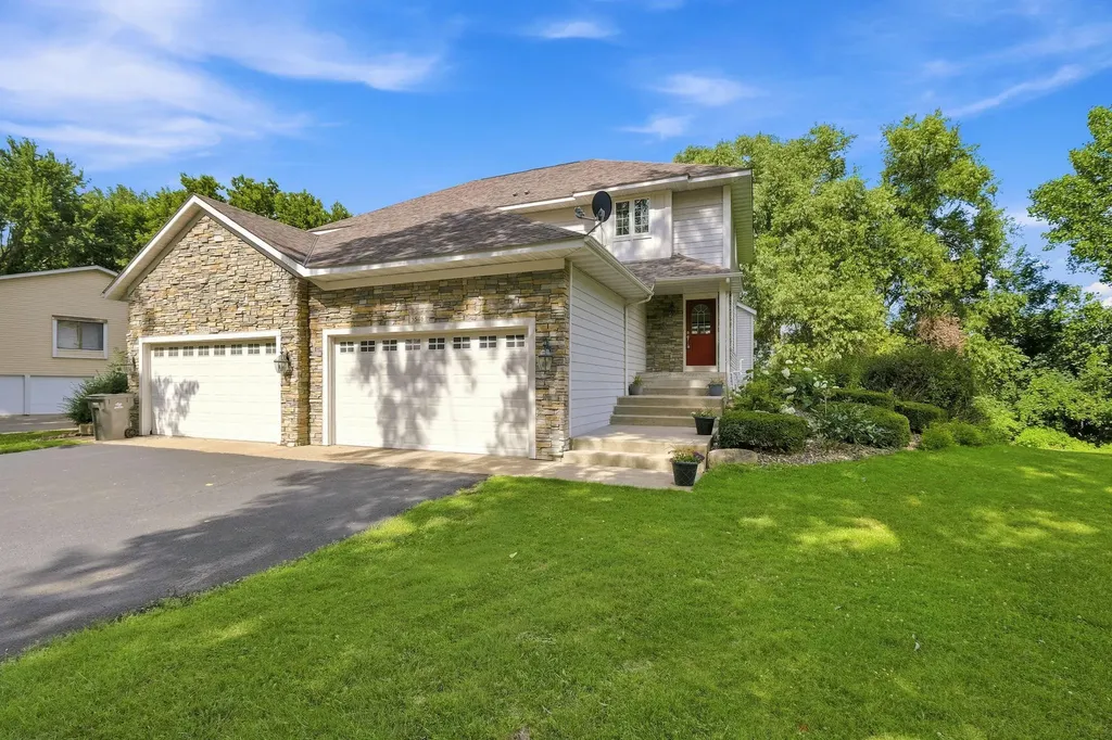 5546 Malibu Drive Edina MN 55436