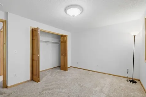 5546 Malibu Drive Edina MN 55436
