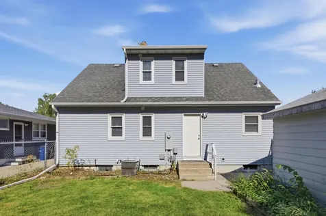 819 15th Street N Moorhead MN 56560