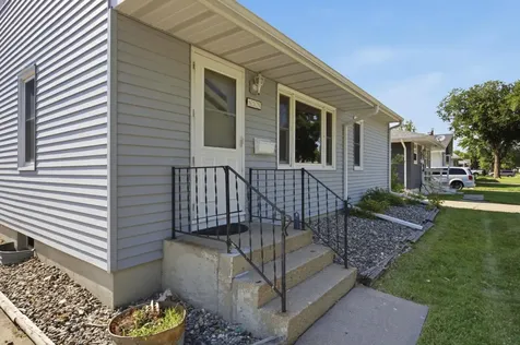 819 15th Street N Moorhead MN 56560