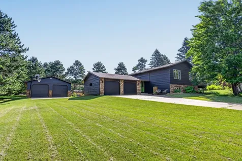 307 NE 10th Street Circle Grand Rapids MN 55744