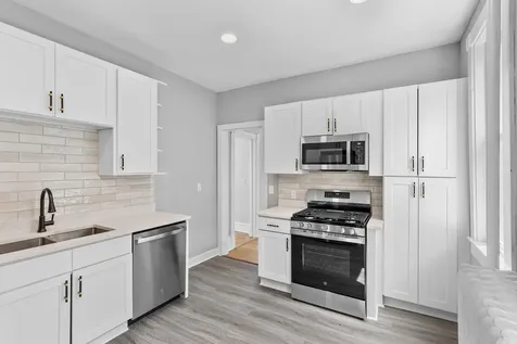 1323 Lincoln Avenue Saint Paul MN 55105