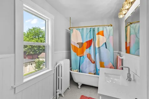 1323 Lincoln Avenue Saint Paul MN 55105