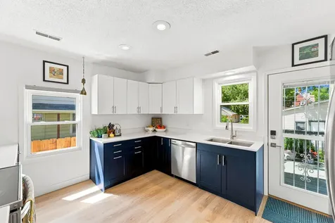 397 Thomas Avenue Saint Paul MN 55103