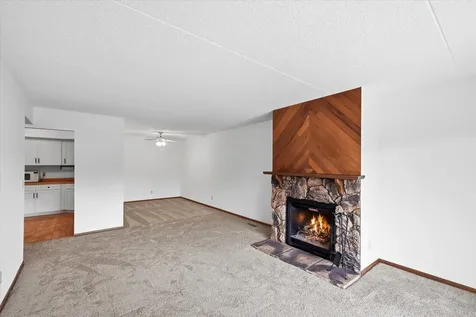 2455 Londin Lane E Maplewood MN 55119