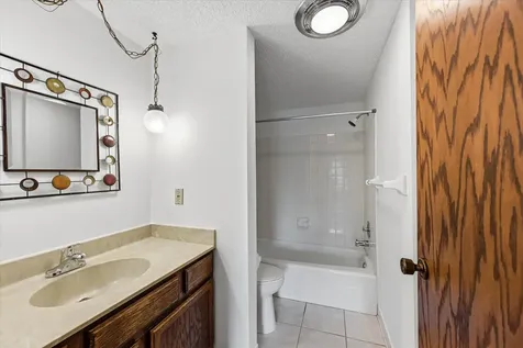 2455 Londin Lane E Maplewood MN 55119