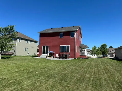 4893 Lavonne Court S Fargo ND 58104