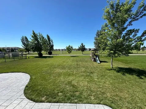4893 Lavonne Court S Fargo ND 58104