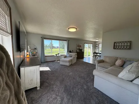 4893 Lavonne Court S Fargo ND 58104