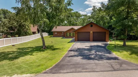 1704 Timber Lane Cushing MN 56443