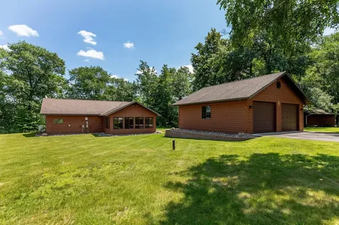 1704 Timber Lane Cushing MN 56443