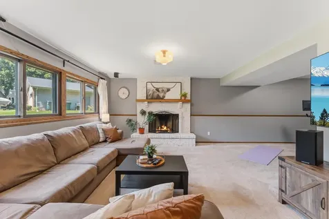 9529 Tyler Street NE Blaine MN 55434