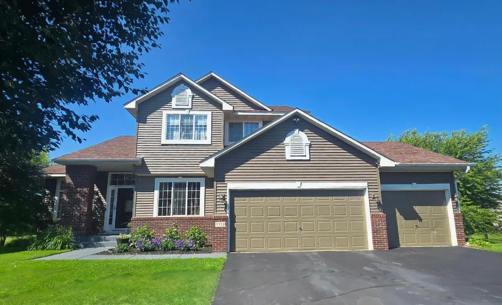3331 98th Circle N Minneapolis MN 55443