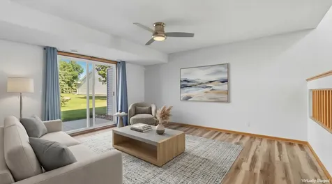 1523 Balinese Street Shakopee MN 55379