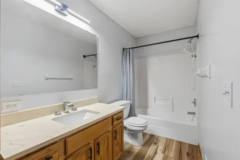 1523 Balinese Street Shakopee MN 55379