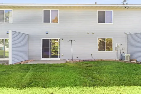 1523 Balinese Street Shakopee MN 55379