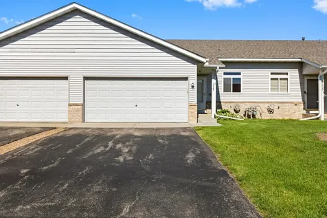 1523 Balinese Street Shakopee MN 55379