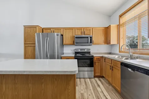 1523 Balinese Street Shakopee MN 55379