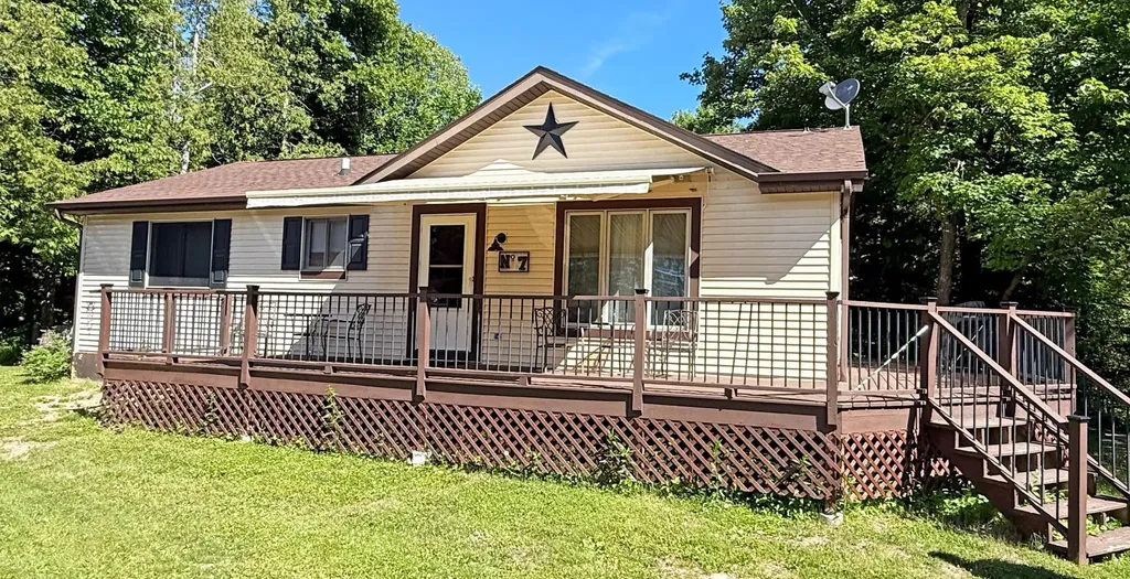 6231 72nd Street NE Remer MN 56672