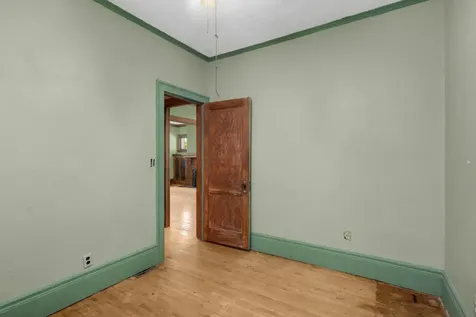 1257 7th Street E Saint Paul MN 55106