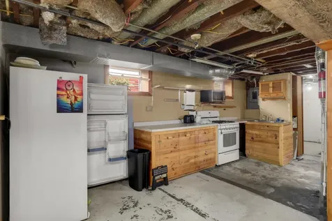 1257 7th Street E Saint Paul MN 55106
